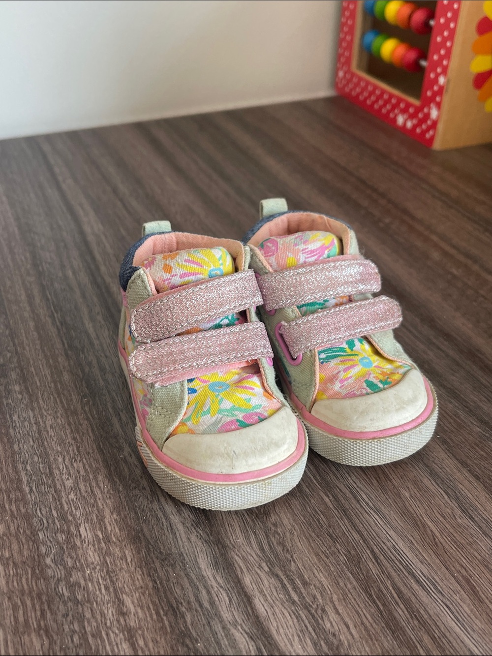 See Kai Run X Oh Joy Pink Glitter Floral Velcro Sneakers size 4